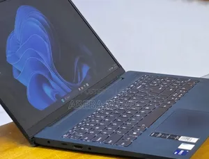 New Laptop Lenovo Ideapad 3 16GB Intel Core i7 SSD 512GB
