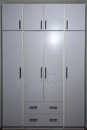 Cupboard/Kumsatin