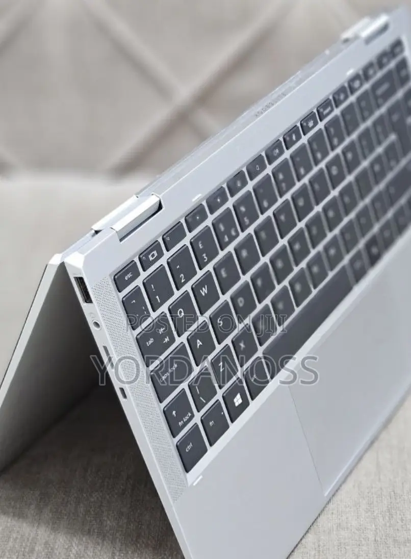 New Laptop HP EliteBook 1040 G8 16GB Intel Core i7 SSD 512GB