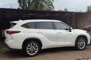 Toyota Highlander 2023 White