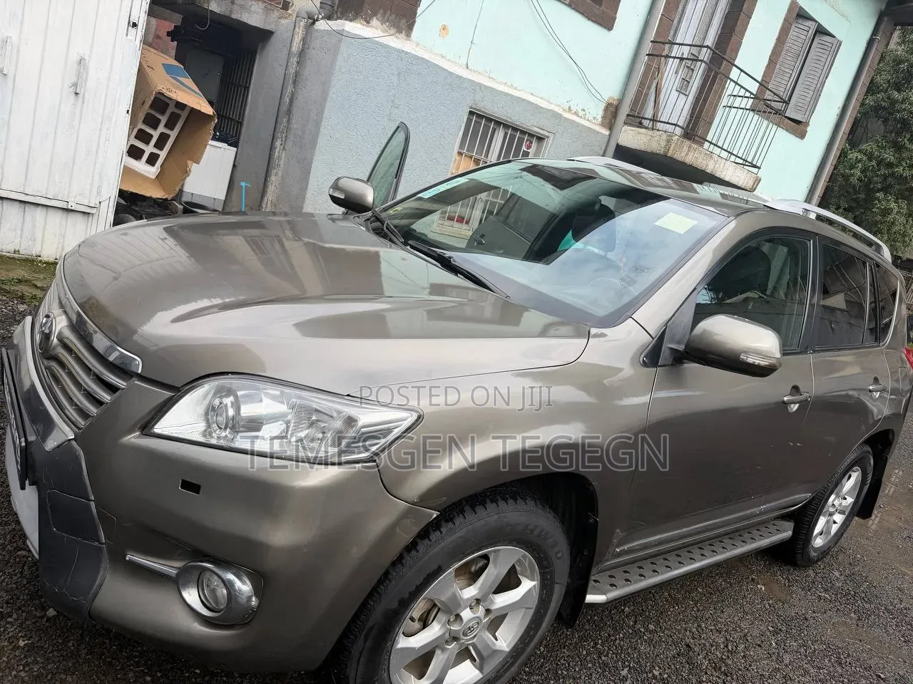 Toyota RAV4 2011