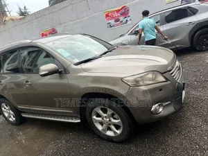 Toyota RAV4 2011