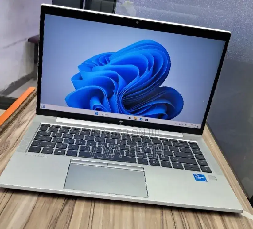 New Laptop HP EliteBook 840 G8 16GB Intel Core i5 SSD 512GB