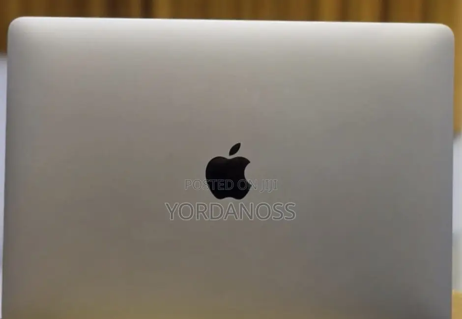 New Laptop Apple MacBook Air 2020 M1 16GB Apple M1 SSD 256GB