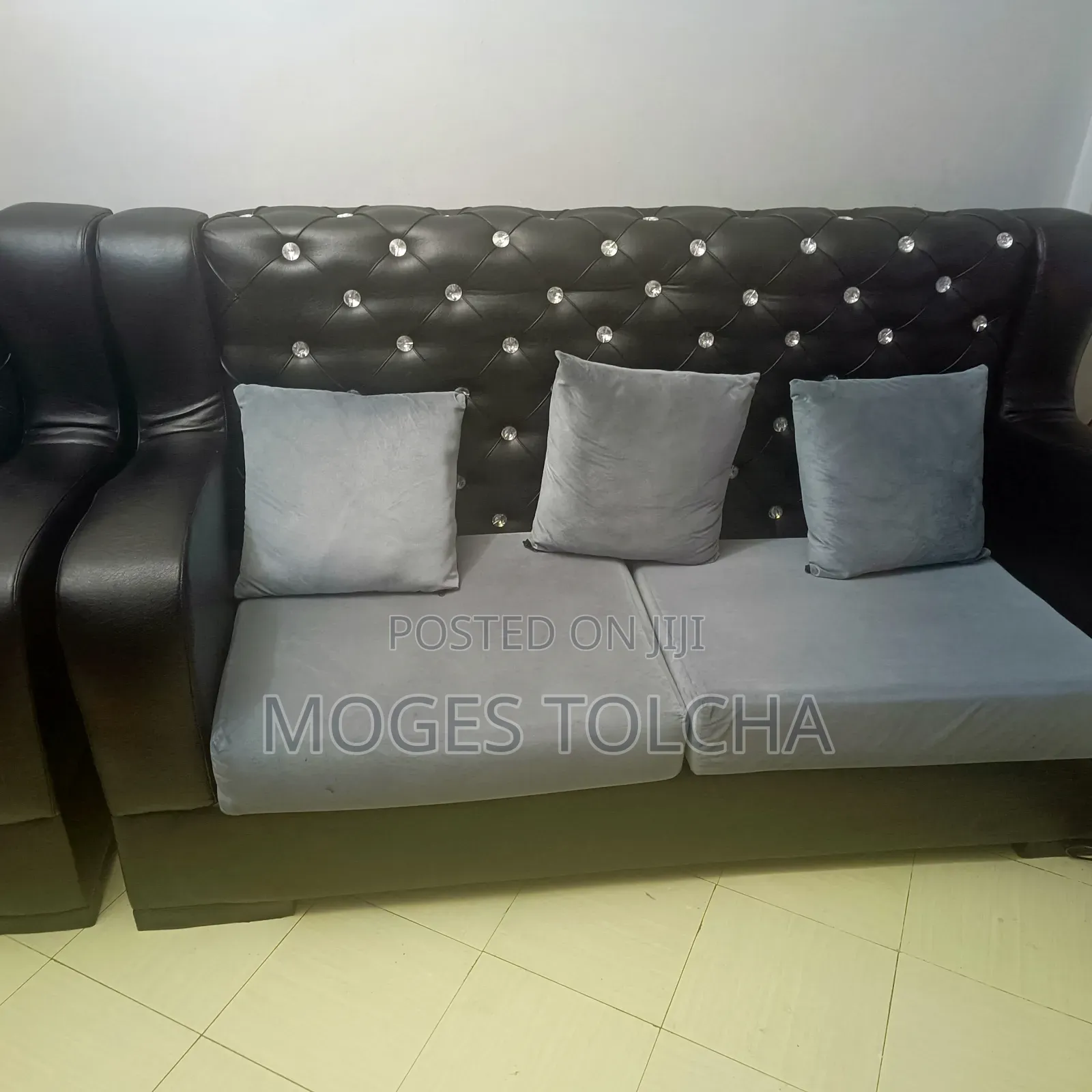 Classic Full Sofa Set