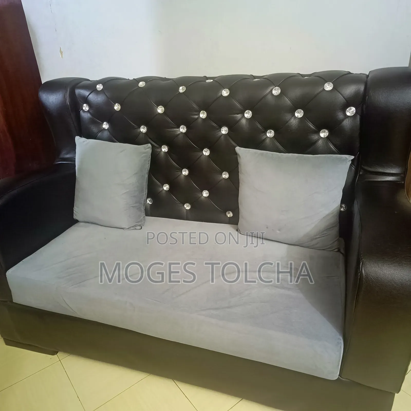 Classic Full Sofa Set