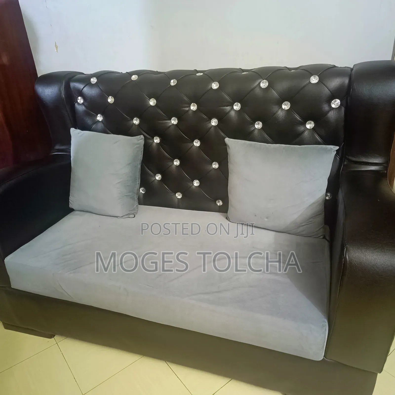 Classic Full Sofa Set