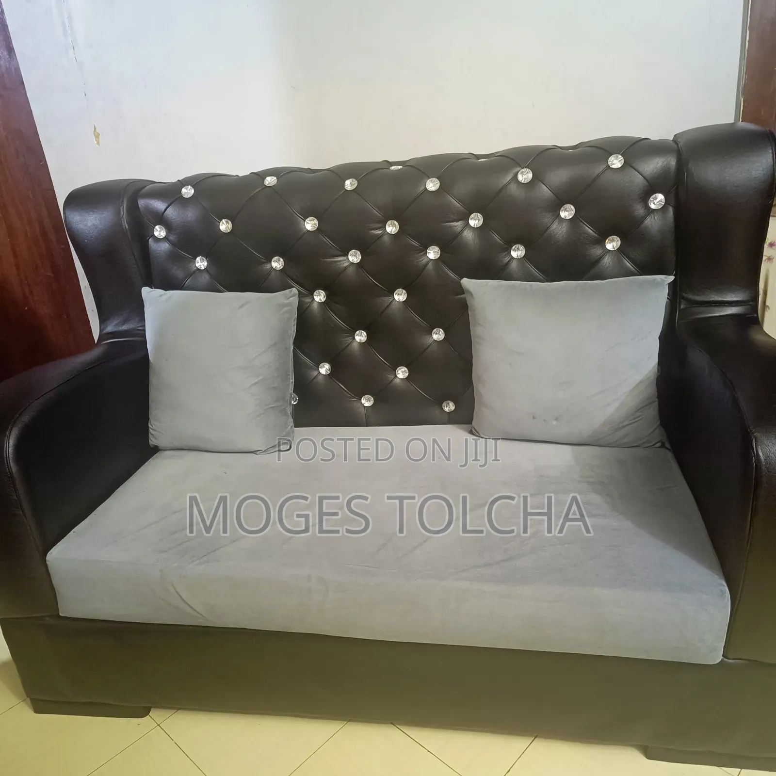 Classic Full Sofa Set