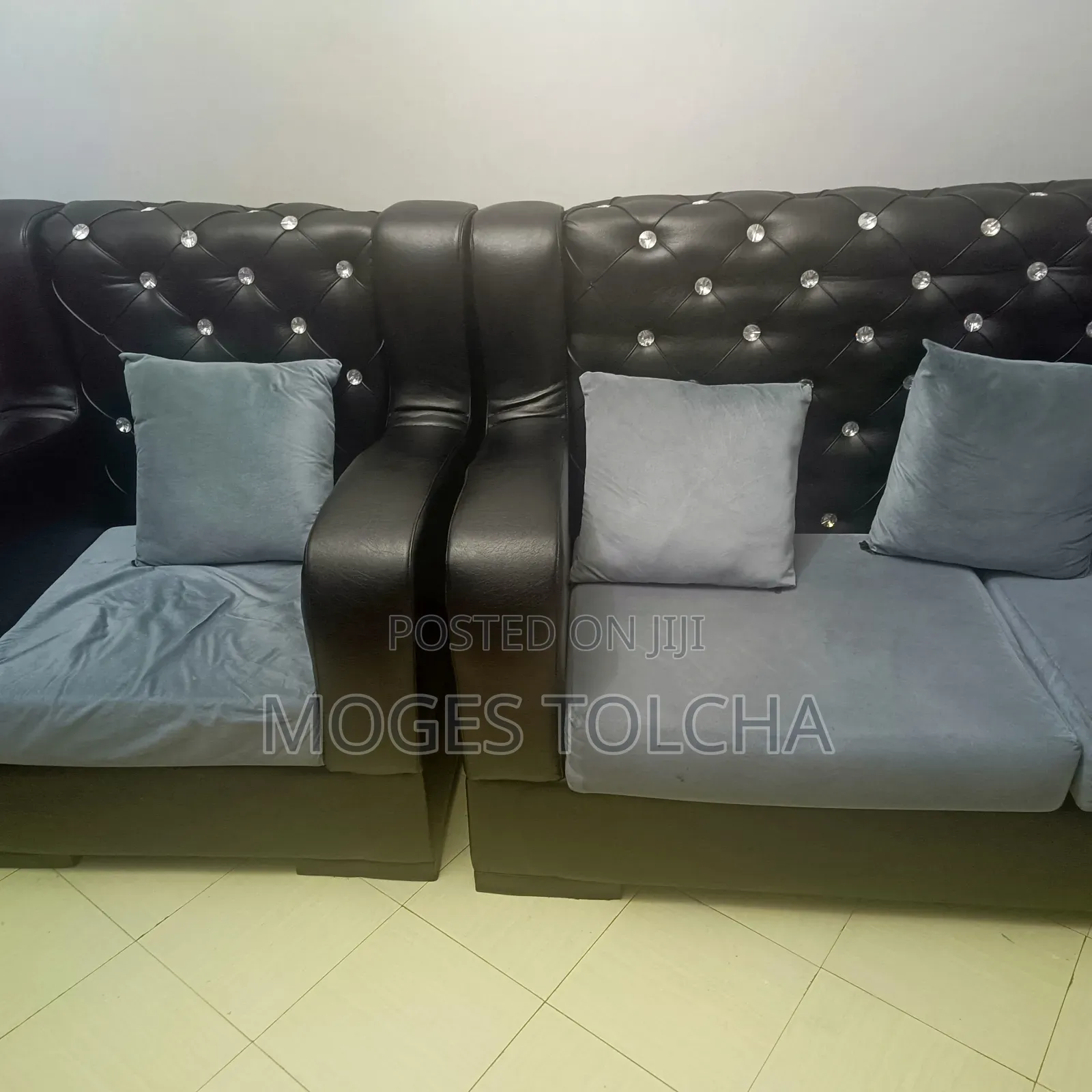 Classic Full Sofa Set