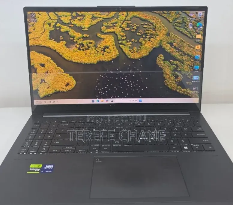 New Laptop Asus Vivobook 15 16GB Intel Core Ultra 9 SSD 512GB