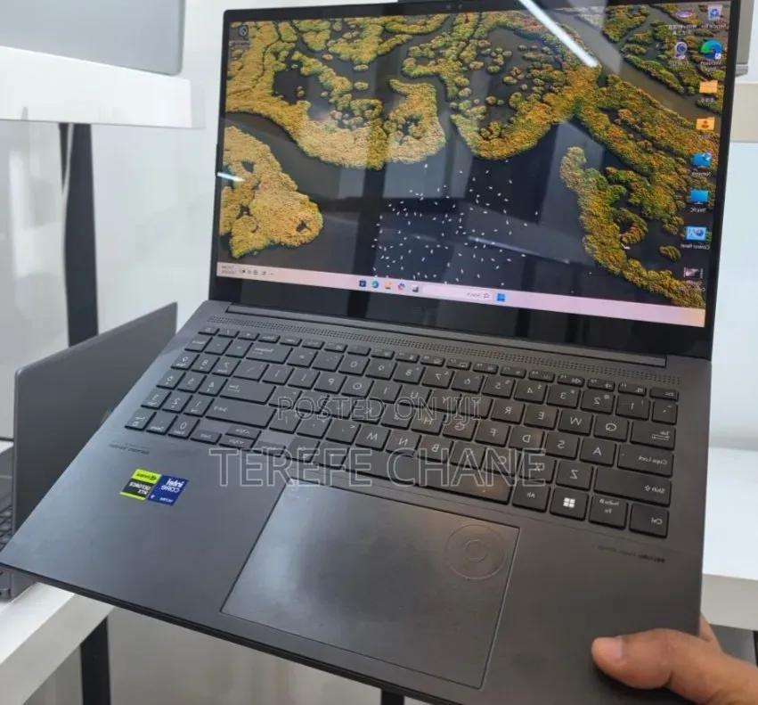 New Laptop Asus Vivobook 15 16GB Intel Core Ultra 9 SSD 512GB
