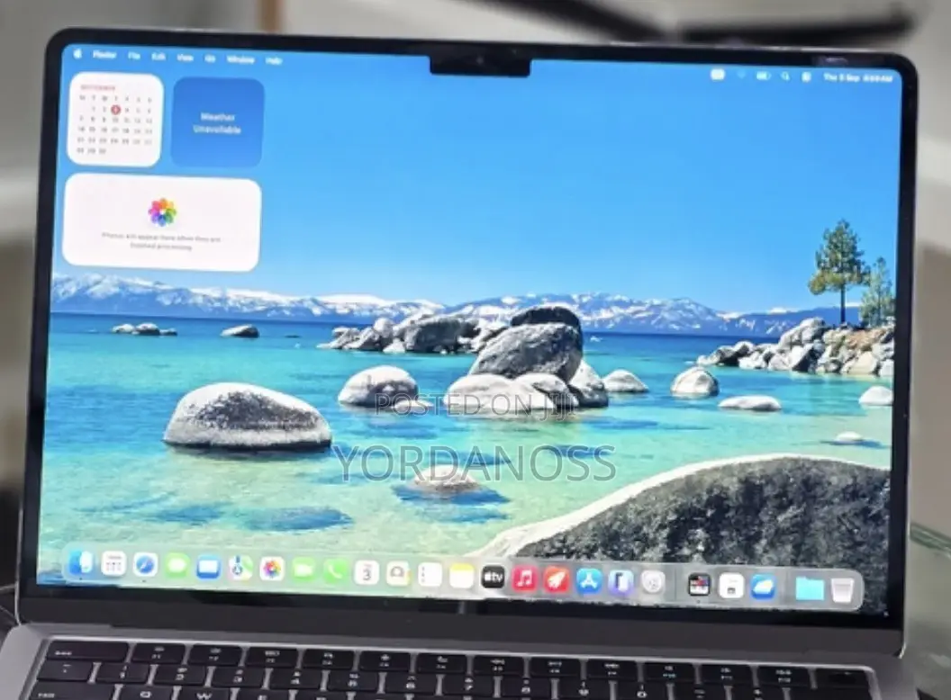 New Laptop Apple MacBook Air 2022 M2 8GB Apple M2 SSD 256GB