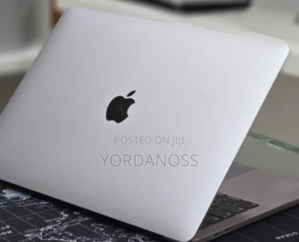New Laptop Apple MacBook Pro 2019 16GB Intel Core i7 SSD 512GB