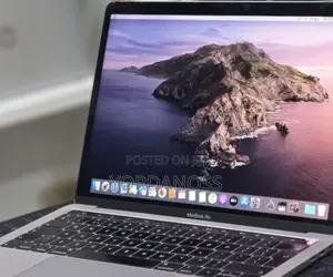 New Laptop Apple MacBook Pro 2019 16GB Intel Core i7 SSD 512GB