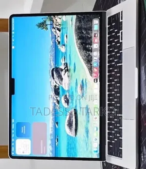 New Laptop Apple MacBook Air 2022 M2 16GB Apple M2 SSD 256GB