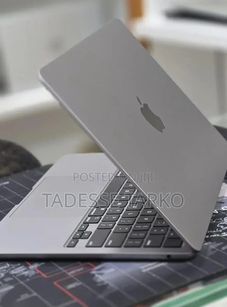 New Laptop Apple MacBook Air 2022 M2 8GB Apple M2 SSD 256GB
