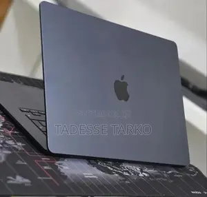 New Laptop Apple MacBook Air 2025 M4 16GB Apple M4 SSD 256GB