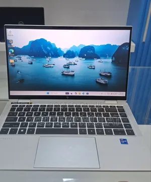 New Laptop HP EliteBook 1040 G8 16GB Intel Core i7 SSD 512GB