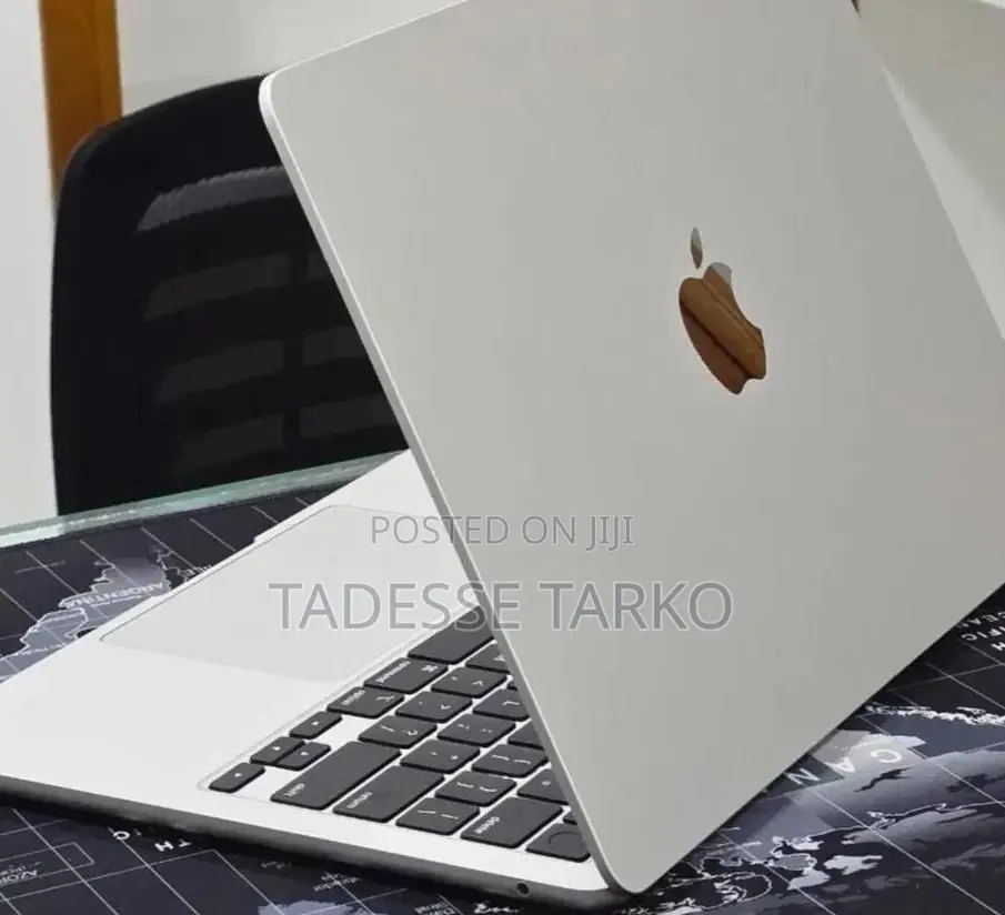 New Laptop Apple MacBook Air 2022 M2 16GB Apple M2 SSD 256GB