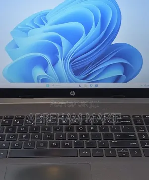 New Laptop HP Stream Notebook 8GB Intel Core i5 HDD 500GB