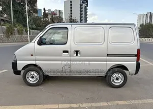 Suzuki Eeco 2025 Silver