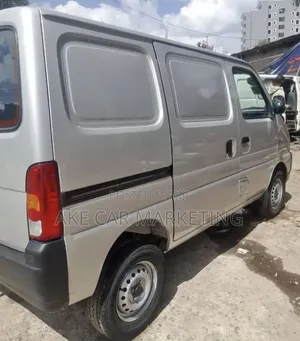 Suzuki Eeco 2025 Silver