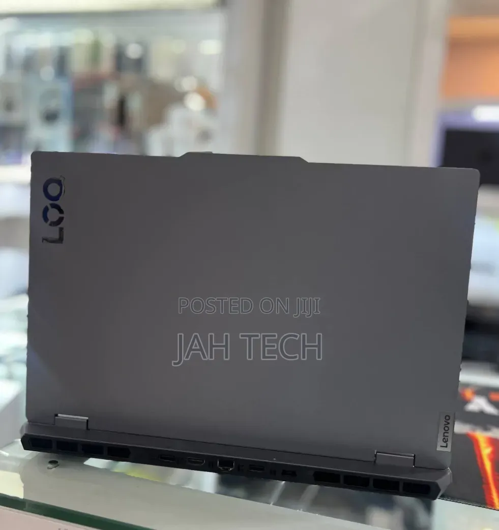 New Laptop Lenovo LOQ 15IRH8 16GB AMD Ryzen 5 SSD 512GB