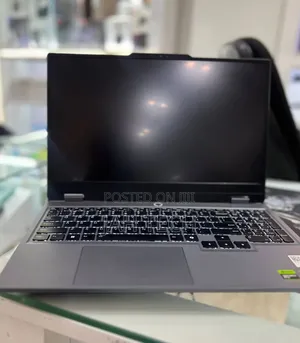 New Laptop Lenovo LOQ 15IRH8 16GB AMD Ryzen 5 SSD 512GB
