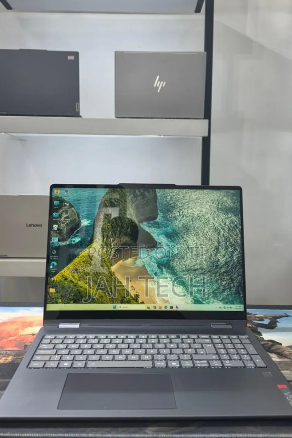 New Laptop Lenovo 16GB Intel Core Ultra 5 SSD 512GB