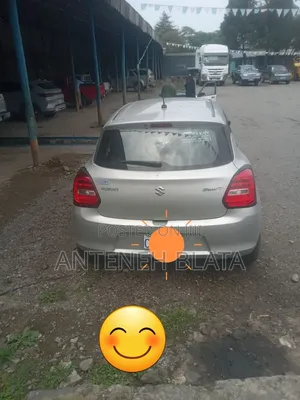 Suzuki Swift 2022 Silver