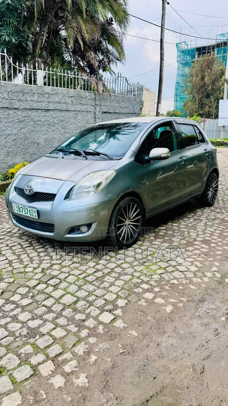Toyota Yaris 2010 Gray