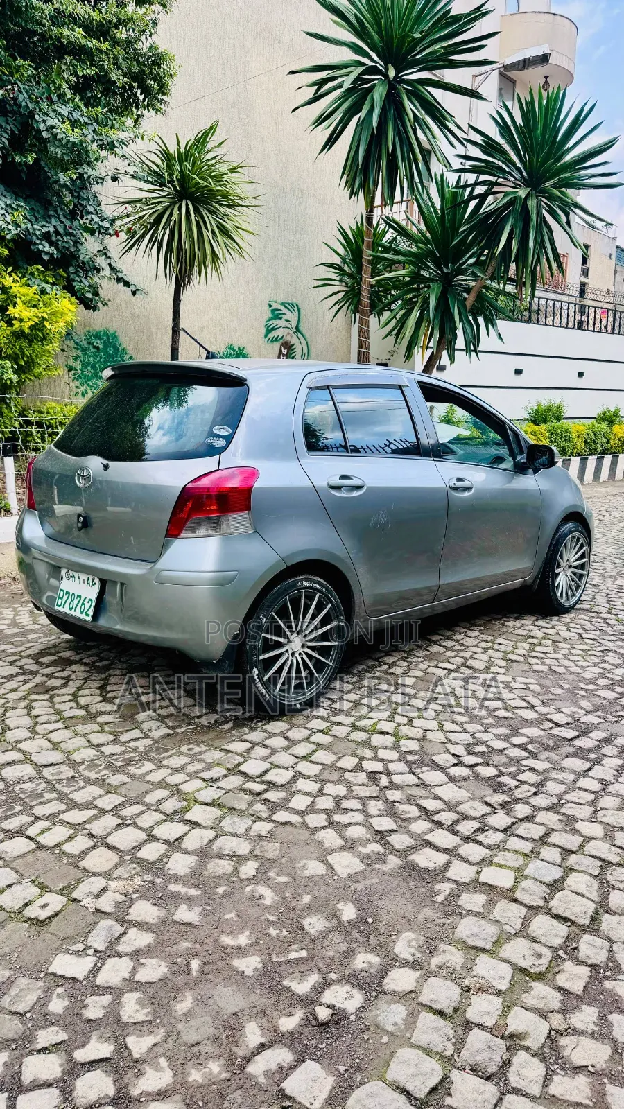 Toyota Yaris 2010 Gray