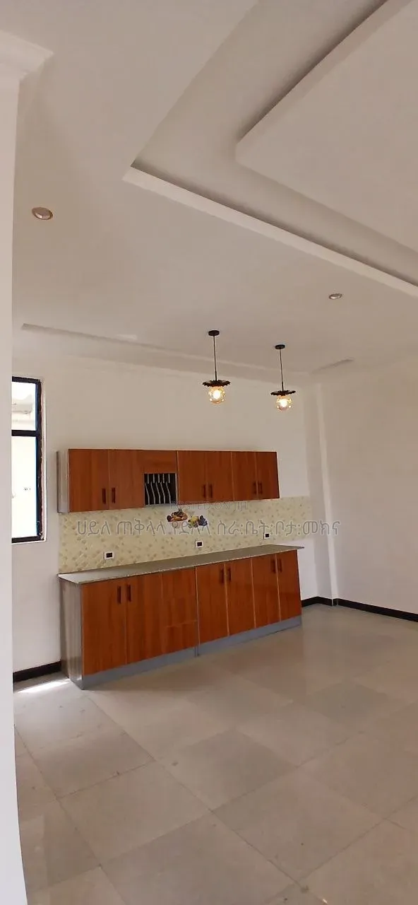 Furnished 6bdrm Townhouse/Terrace in Legetafo Area, Oromia-Finfinne