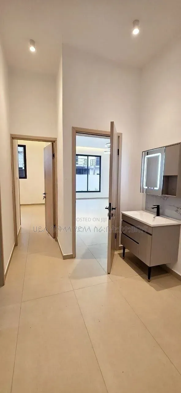 Furnished 4bdrm Villa in Ayat, Yeka for sale