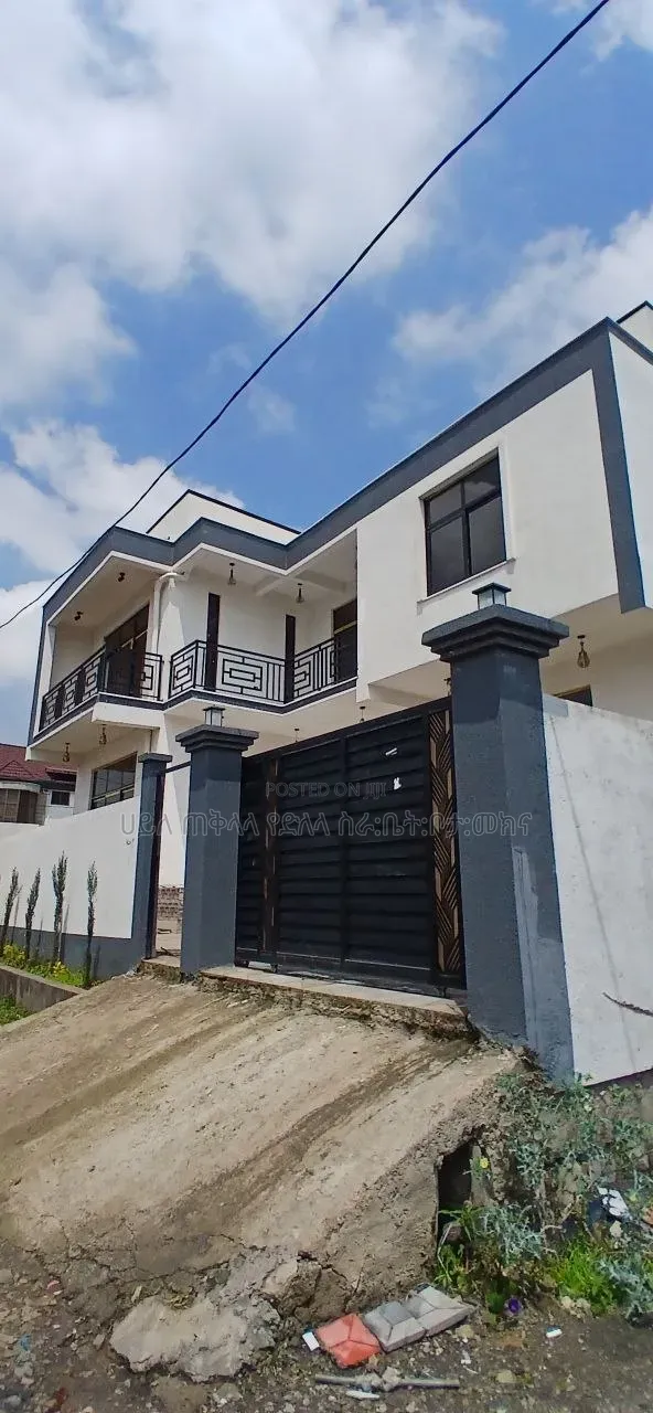 Furnished 6bdrm Townhouse/Terrace in Legetafo Area, Oromia-Finfinne
