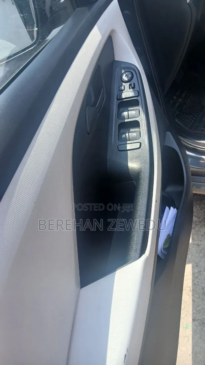 Hyundai Creta 2023 Gray