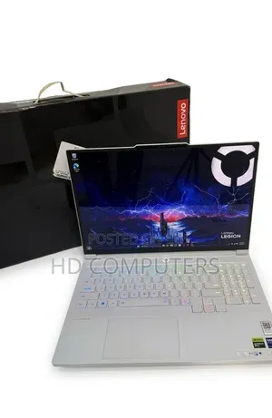 New Laptop Lenovo Legion Pro 7 32GB Intel Core Ultra 9 SSD 1T