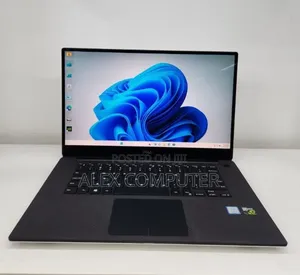 New Laptop Dell XPS 15 16GB Intel Core i7 SSD 512GB