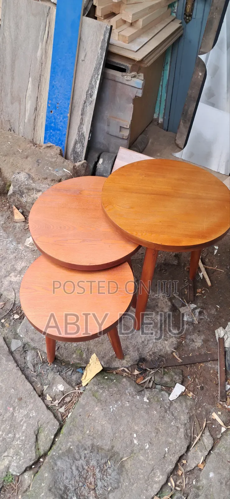 Nest Table