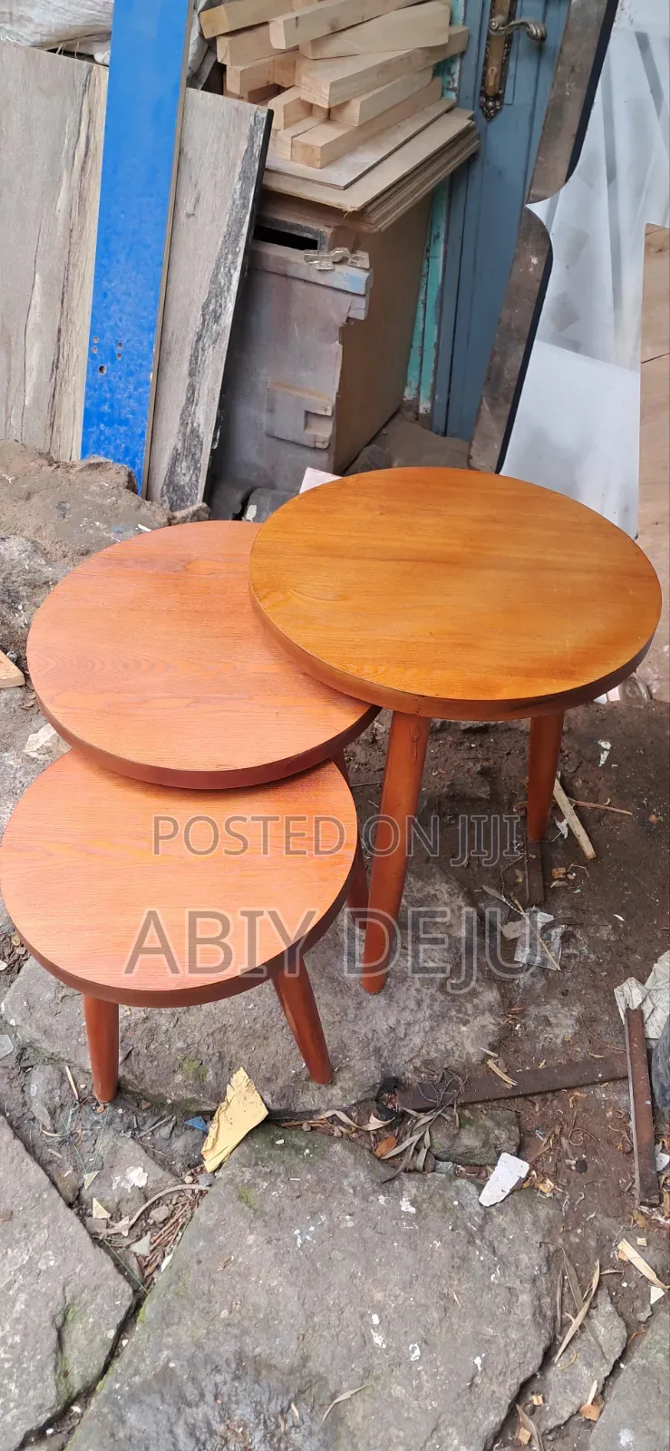 Nest Table
