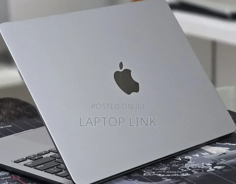 New Laptop Apple MacBook Air 2022 M2 8GB Apple M2 SSD 256GB