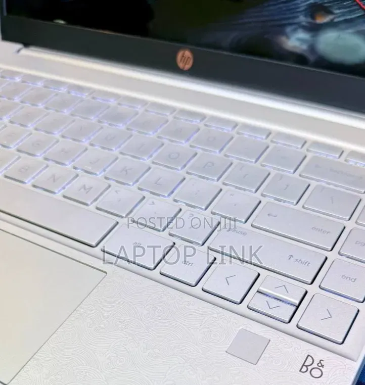 New Laptop HP Pavilion 13 16GB Intel Core i5 SSD 512GB