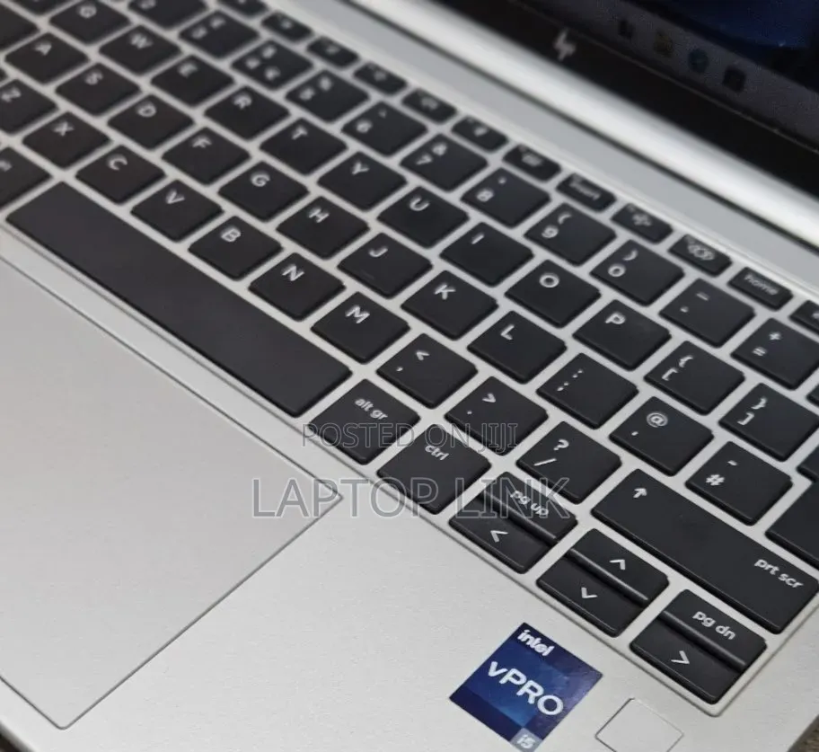 New Laptop HP EliteBook 830 G9 16GB Intel Core i5 SSD 512GB