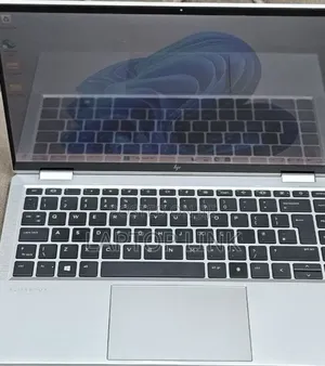 New Laptop HP EliteBook 830 G9 16GB Intel Core i5 SSD 512GB