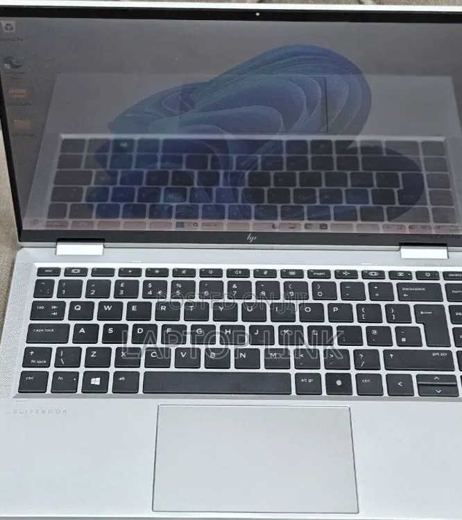 New Laptop HP EliteBook 830 G9 16GB Intel Core i5 SSD 512GB