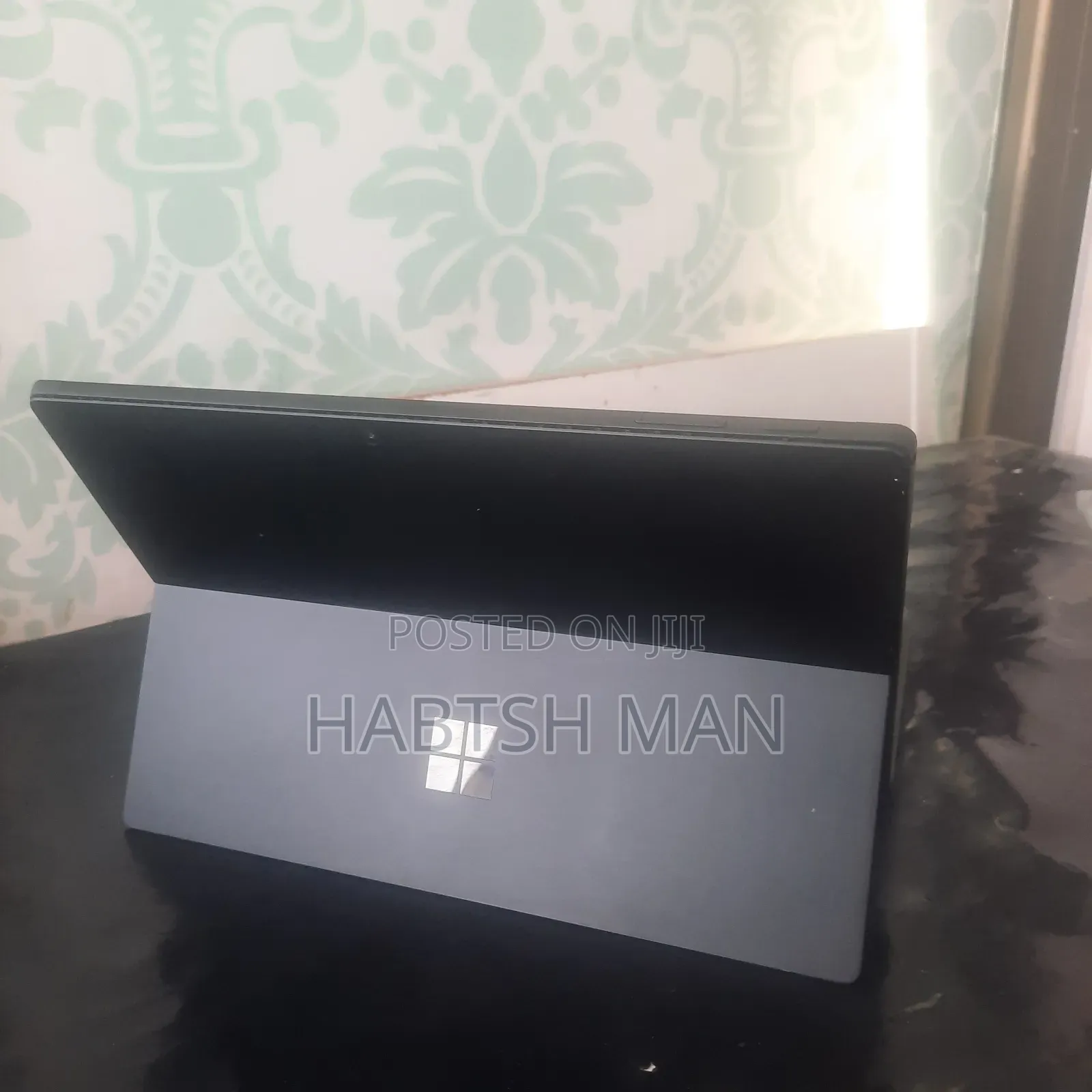 New Laptop Microsoft Surface Pro 6 8GB Intel Core i5 SSD 256GB