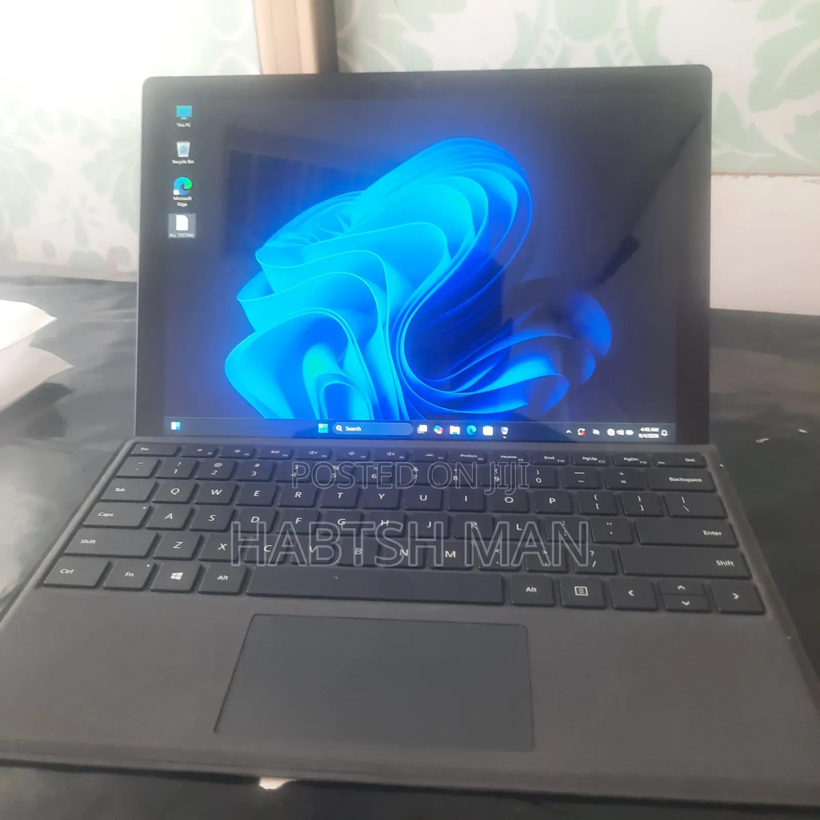 New Laptop Microsoft Surface Pro 6 8GB Intel Core i5 SSD 256GB