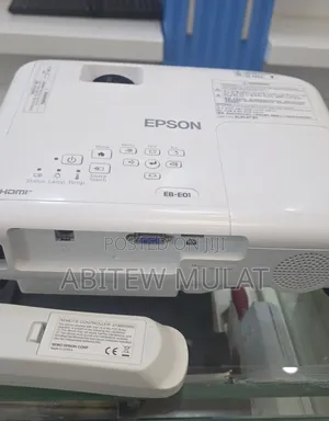 Epson Projecter EB-E01