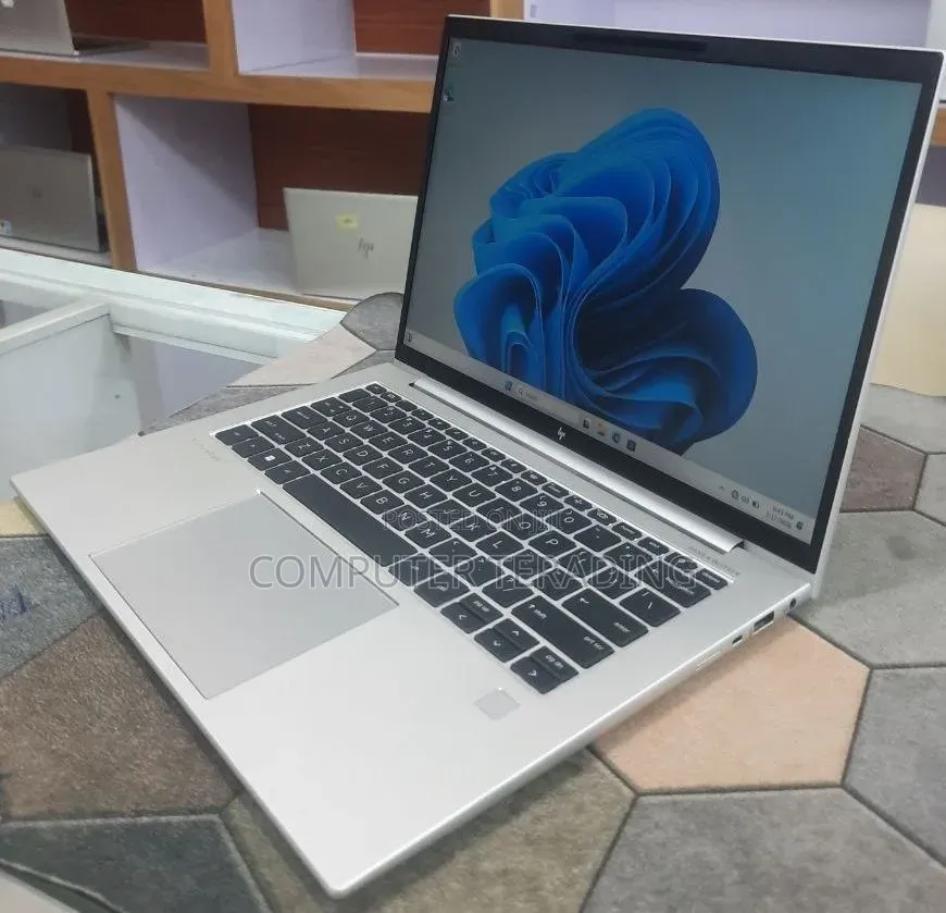 New Laptop HP EliteBook 840 G9 16GB Intel Core i7 SSD 512GB