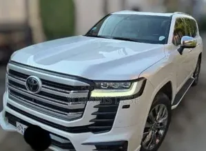 Toyota Land Cruiser 2023